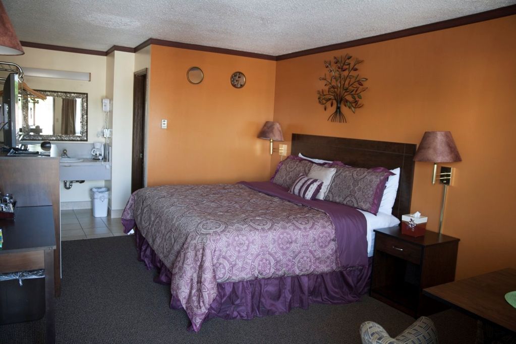 Dunes - Motel 2*